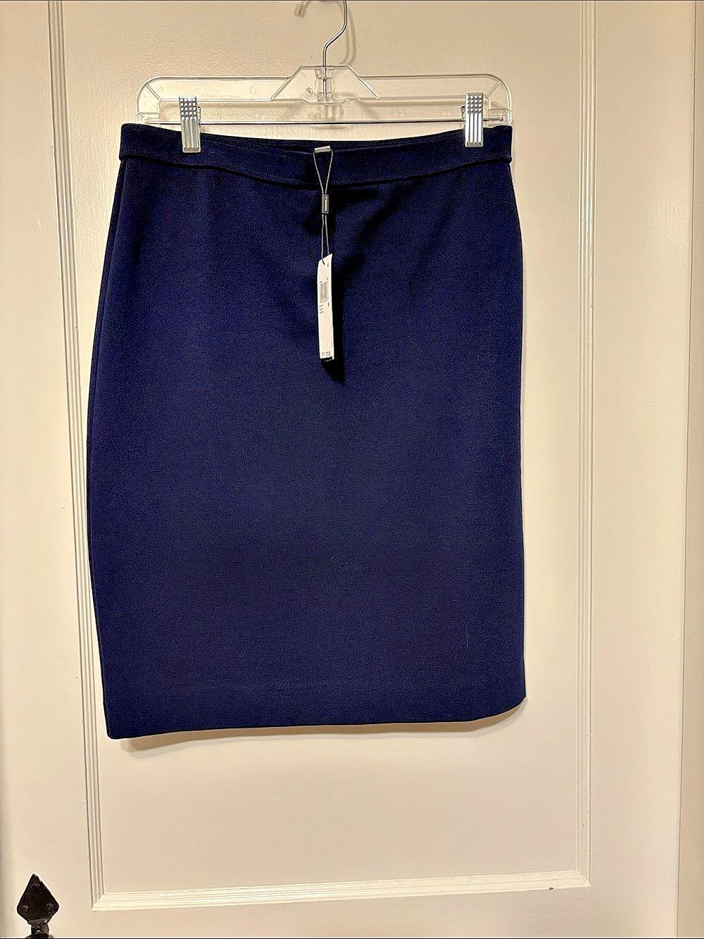 Tahari Pencil Skirt in Blue Size Medium NWT